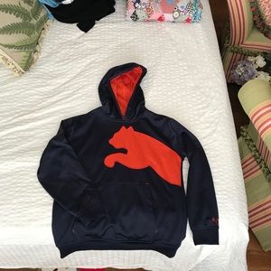 Puma sweatshirt, great shape, fleece inside
